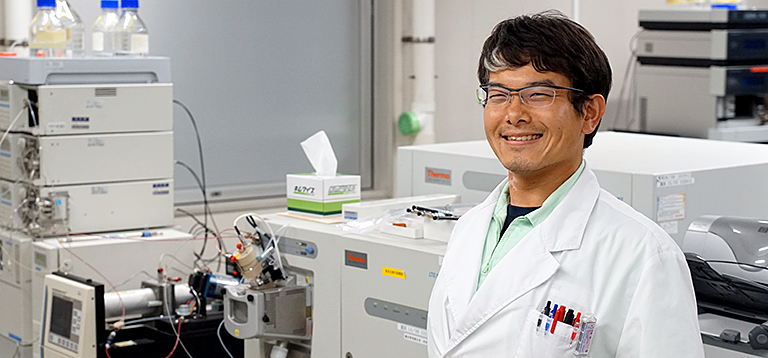 In vivo scientist at the Tokai Drug Development Solutions Center